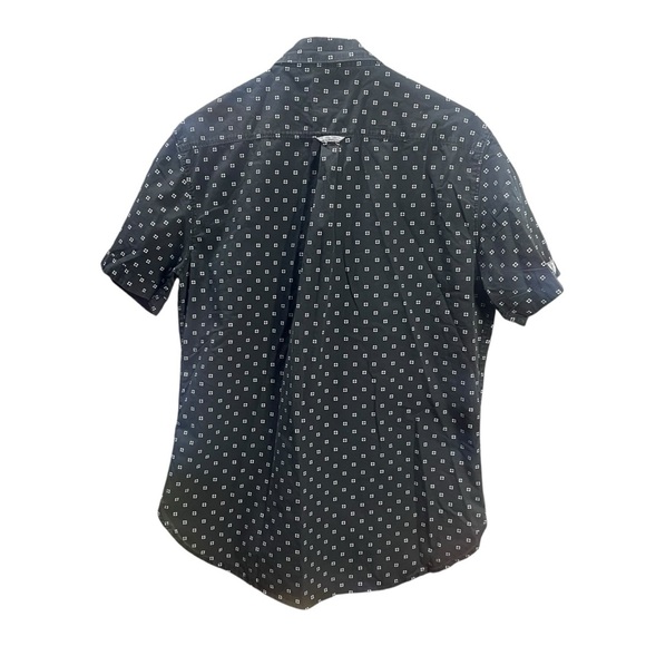 !SOLD! LEVEL TEN Black Patterned Men's Shirt Short Sleeve Button Down sz Medium - Picture 3 of 8